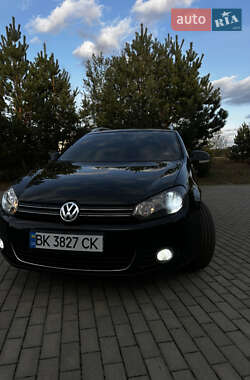 Универсал Volkswagen Golf 2011 в 