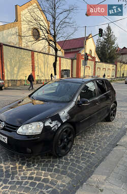 Хетчбек Volkswagen Golf 2007 в 