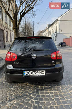 Хетчбек Volkswagen Golf 2007 в 