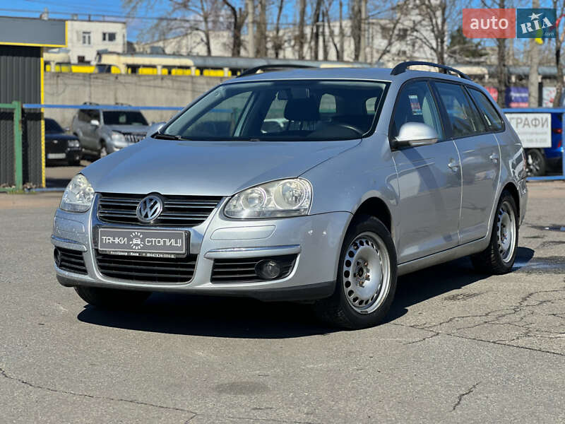 Универсал Volkswagen Golf 2009 в 