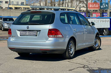 Универсал Volkswagen Golf 2009 в 
