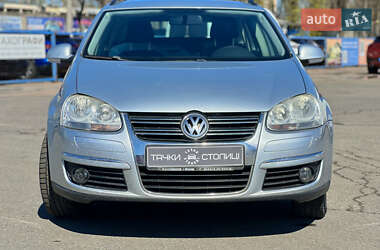Универсал Volkswagen Golf 2009 в 