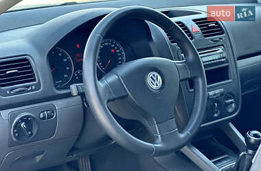 Универсал Volkswagen Golf 2009 в 