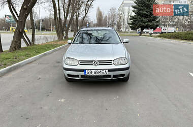 Універсал Volkswagen Golf 2001 в 