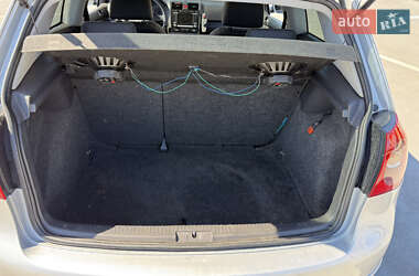 Хетчбек Volkswagen Golf 2006 в 