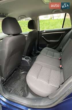 Универсал Volkswagen Golf 2011 в 