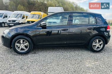 Хэтчбек Volkswagen Golf 2009 в 