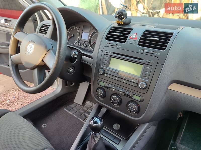 Хэтчбек Volkswagen Golf 2004 в Киеве фото 23 Хэтчбек Volkswagen Golf 2004 в Киеве