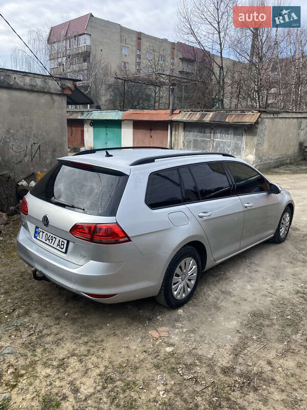 Универсал Volkswagen Golf 2013 в Ивано-Франковске