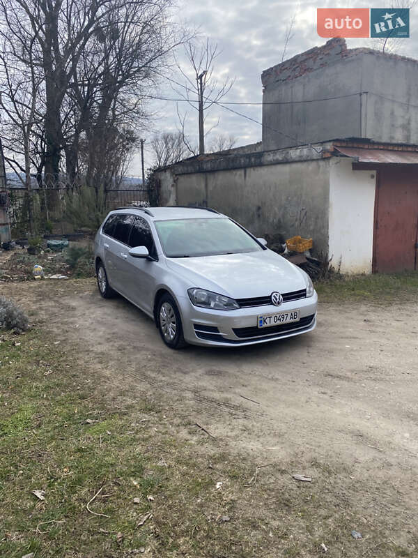Универсал Volkswagen Golf 2013 в Ивано-Франковске