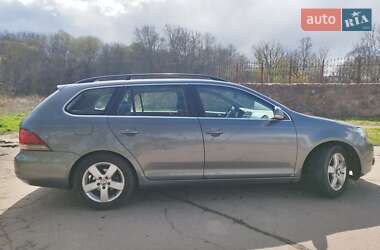 Универсал Volkswagen Golf 2012 в 