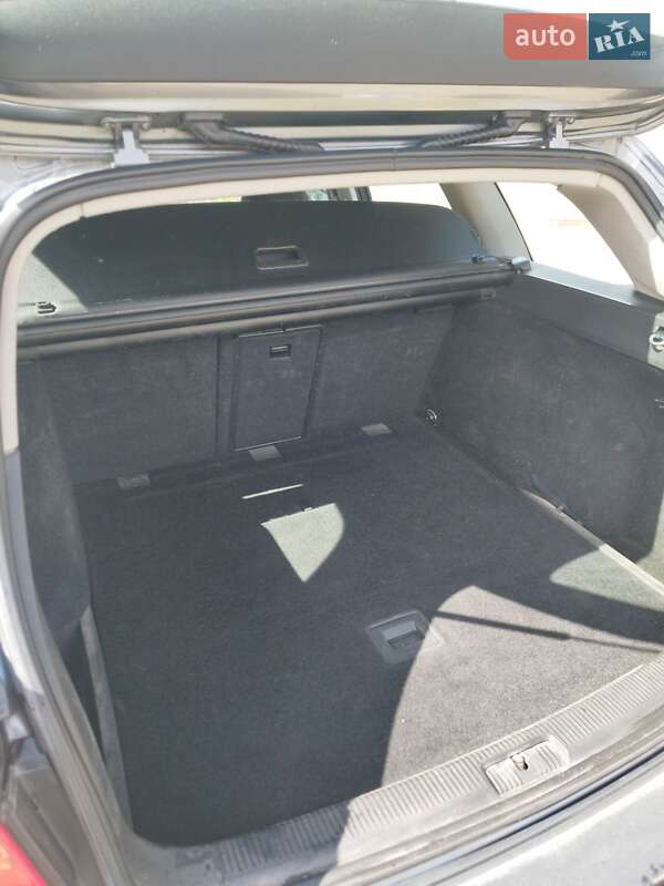 Універсал Volkswagen Golf 2012 в Коростені