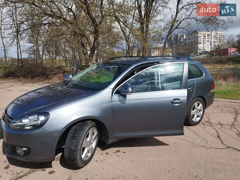 Універсал Volkswagen Golf 2012 в Коростені