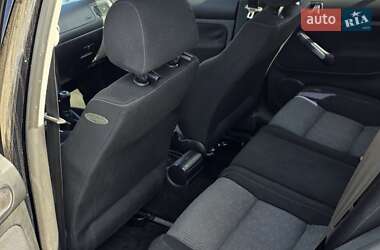 Универсал Volkswagen Golf 2004 в 