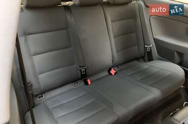 Хэтчбек Volkswagen Golf 2005 в 