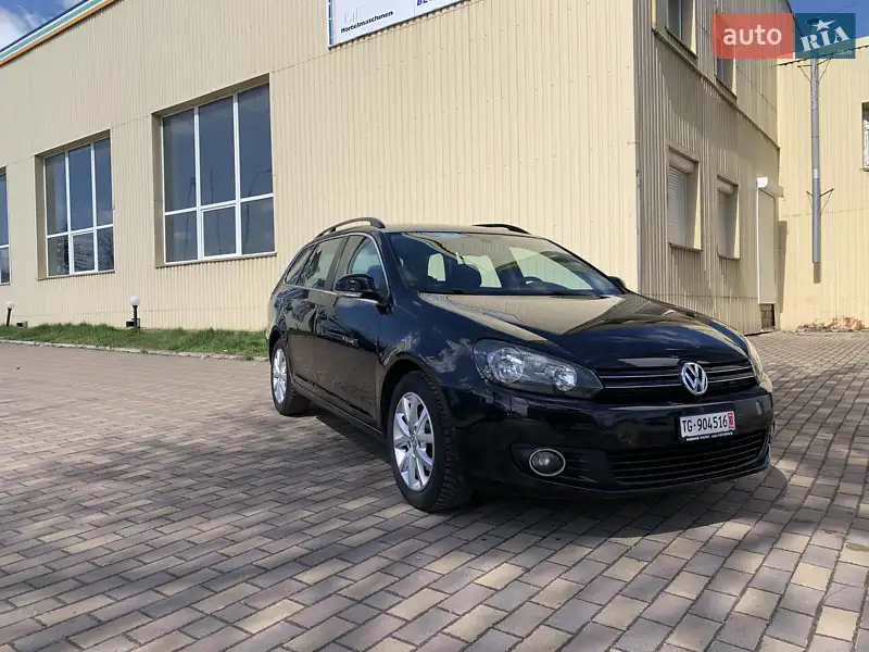 Универсал Volkswagen Golf 2010 в 