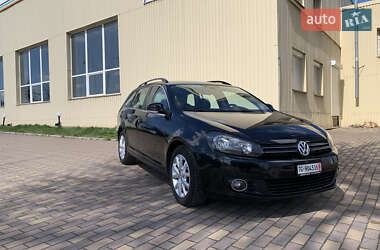 Универсал Volkswagen Golf 2010 в 