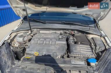 Универсал Volkswagen Golf 2014 в 