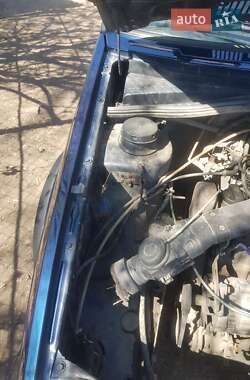 Хетчбек Volkswagen Golf 1988 в 