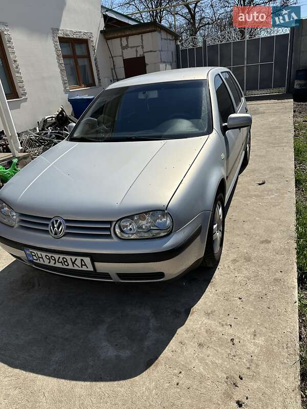 Хэтчбек Volkswagen Golf 2000 в Одессе