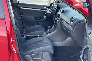 Универсал Volkswagen Golf 2011 в 