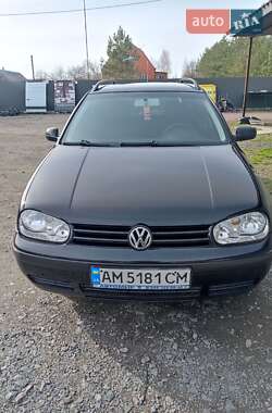 Универсал Volkswagen Golf 2002 в 