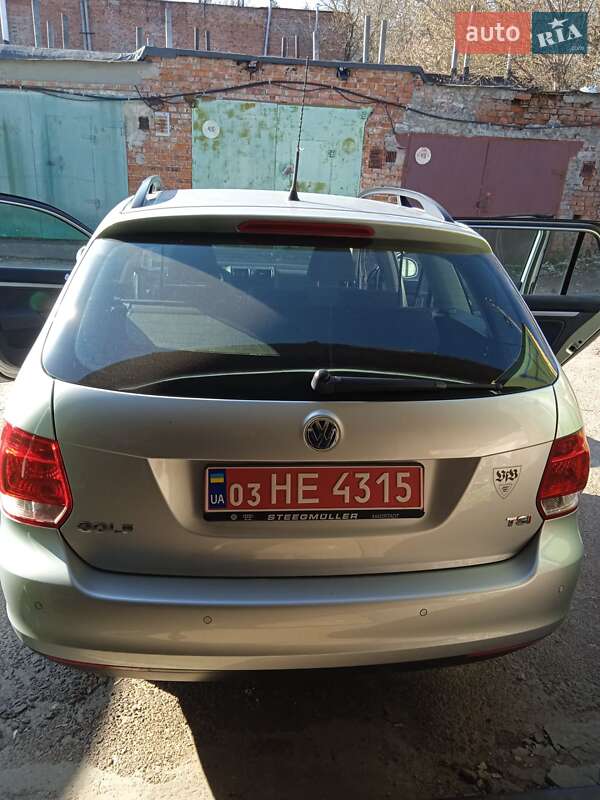 Універсал Volkswagen Golf 2009 в Чернігові