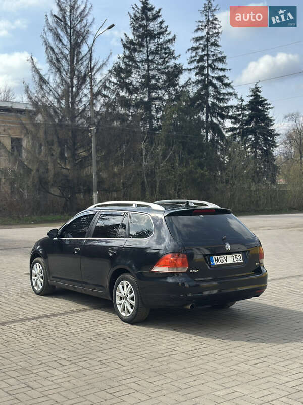 Универсал Volkswagen Golf 2011 в Славянске