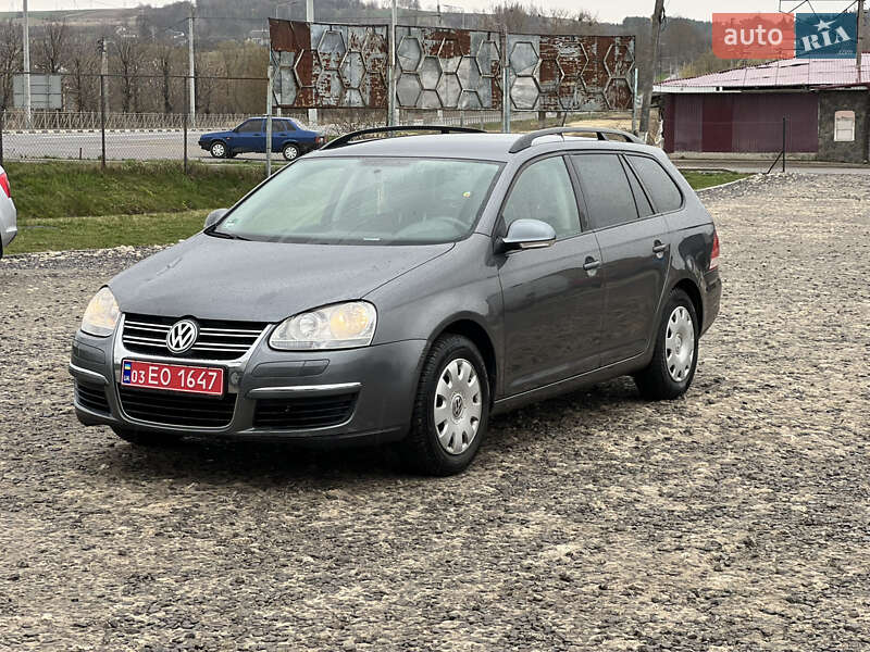 Универсал Volkswagen Golf 2009 в 