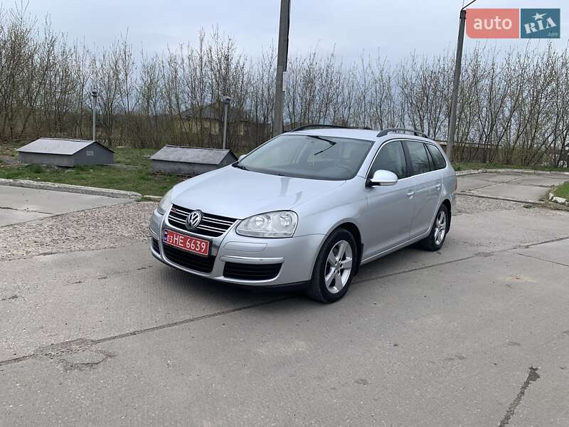 Универсал Volkswagen Golf 2009 в 