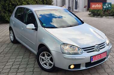 Хэтчбек Volkswagen Golf 2008 в 