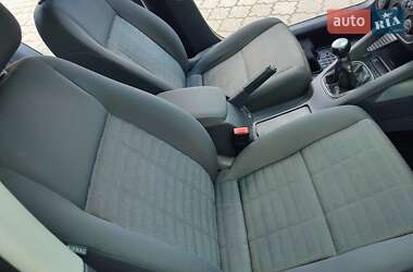 Хэтчбек Volkswagen Golf 2008 в 