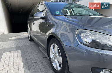 Универсал Volkswagen Golf 2009 в 