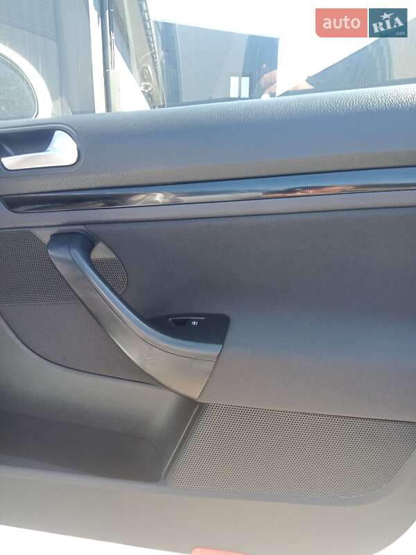 Універсал Volkswagen Golf 2010 в Івано-Франківську