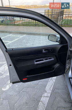 Хэтчбек Volkswagen Golf 2003 в 