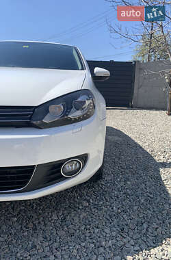 Хетчбек Volkswagen Golf 2012 в Дніпрі