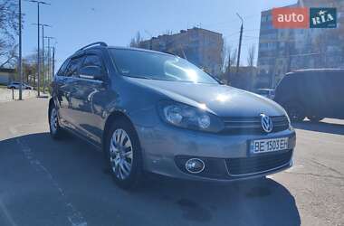 Универсал Volkswagen Golf 2010 в 