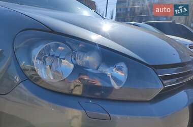 Универсал Volkswagen Golf 2010 в 