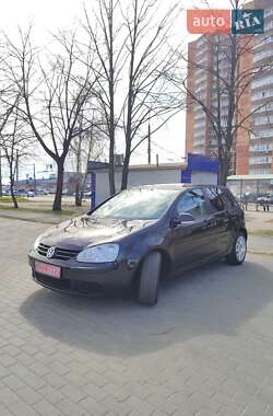 Хэтчбек Volkswagen Golf 2007 в 