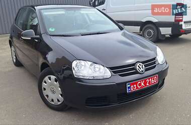 Хетчбек Volkswagen Golf 2005 в Чернігові