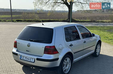 Хэтчбек Volkswagen Golf 2001 в 