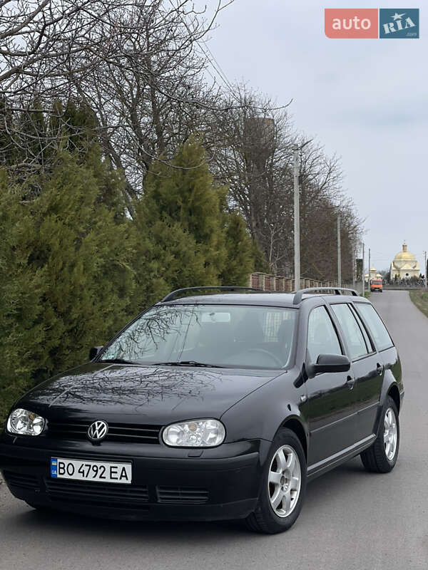 Volkswagen Golf 2001