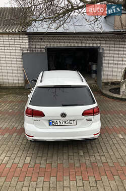Універсал Volkswagen Golf 2017 в 