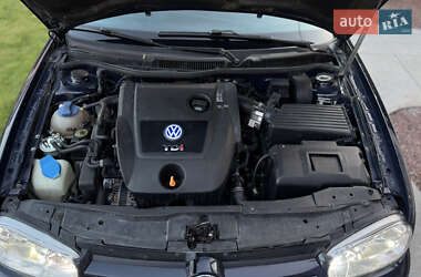 Універсал Volkswagen Golf 2002 в 
