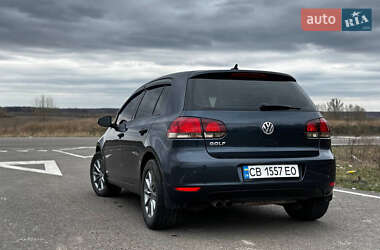 Хэтчбек Volkswagen Golf 2013 в 