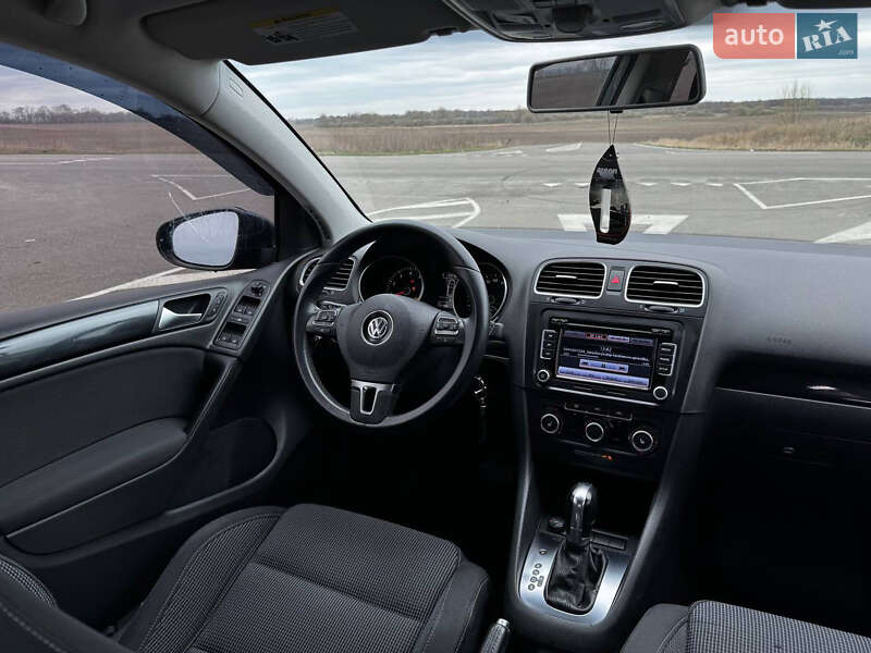 Хэтчбек Volkswagen Golf 2013 в Прилуках