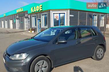 Хэтчбек Volkswagen Golf 2018 в 