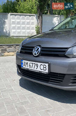 Универсал Volkswagen Golf 2012 в 