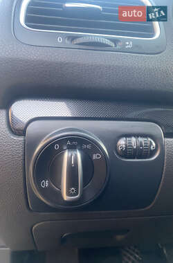 Универсал Volkswagen Golf 2010 в 