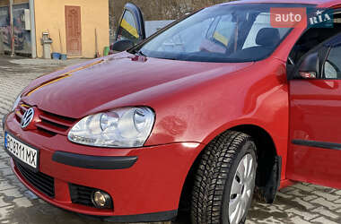 Хэтчбек Volkswagen Golf 2008 в 